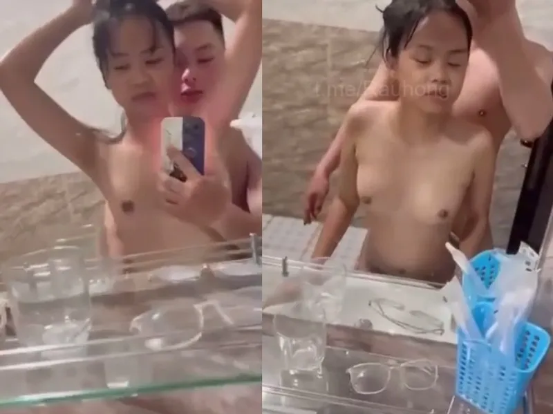 Thon gọn em cùng anh yêu làm tình trước gương quay kỉ niệm